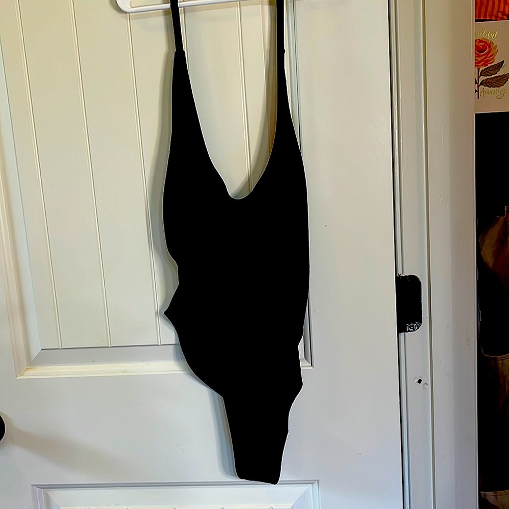 Fashion Nova Black SMALL Body Suit Low Cut Sides and backless Scoop Neck